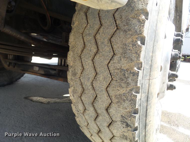 image for item DC7364 2000 Peterbilt PB330 dump truck