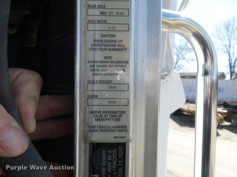 image for item DC7364 2000 Peterbilt PB330 dump truck