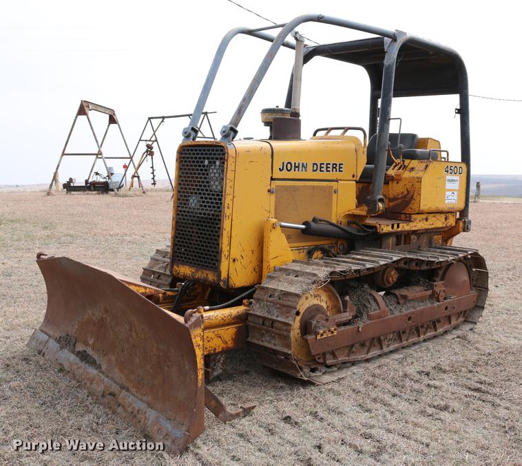 image for item DC7613 John Deere 450D dozer