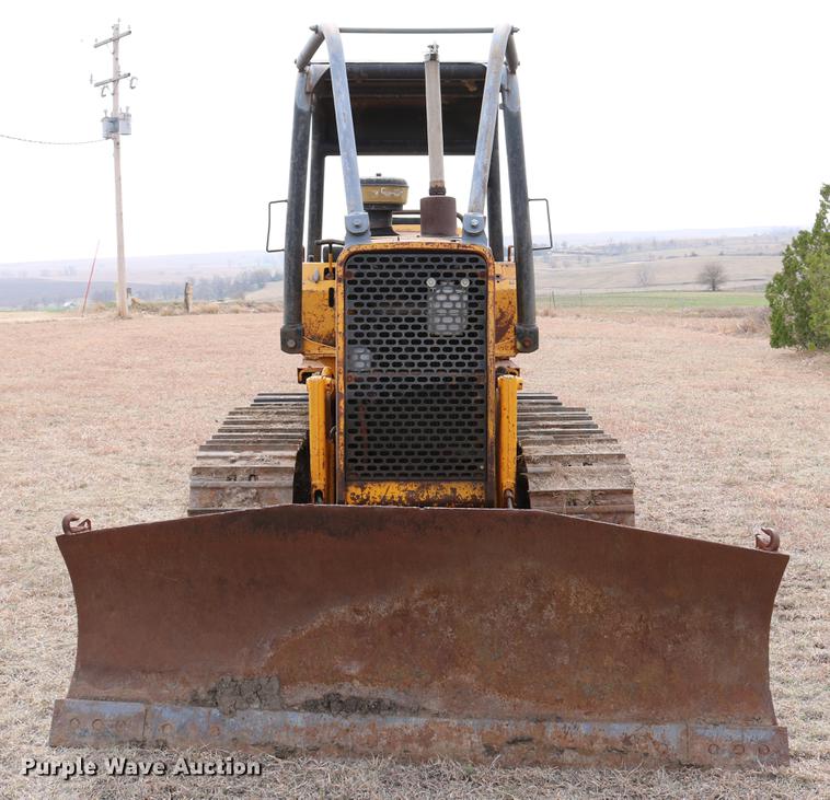 image for item DC7613 John Deere 450D dozer