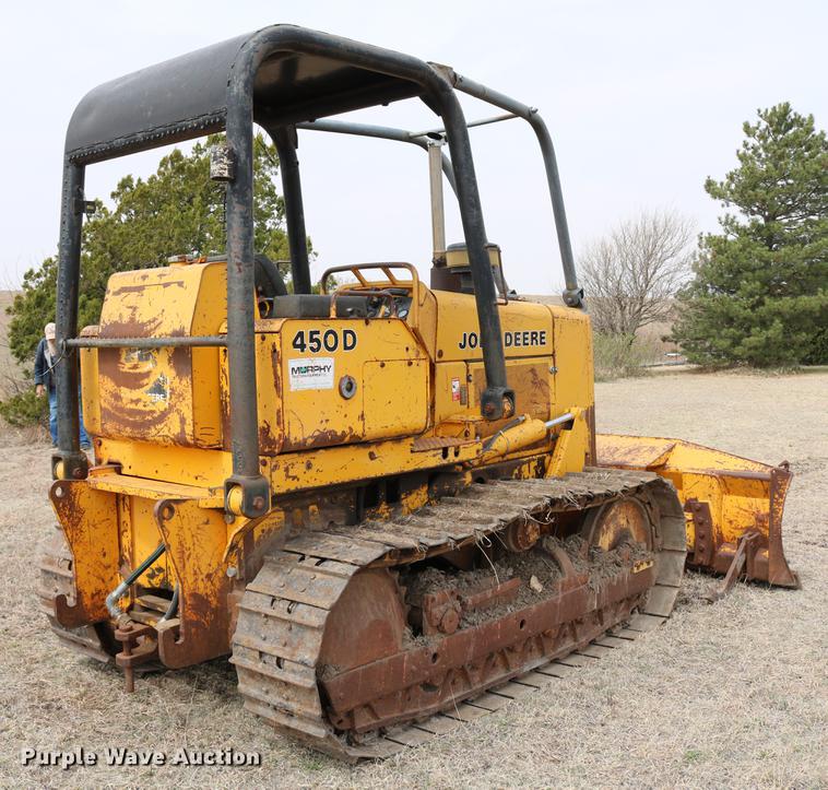 image for item DC7613 John Deere 450D dozer