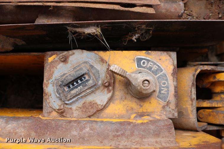 image for item DC7613 John Deere 450D dozer