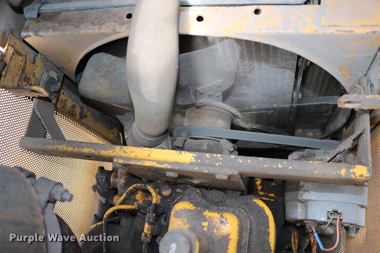 image for item DC7613 John Deere 450D dozer