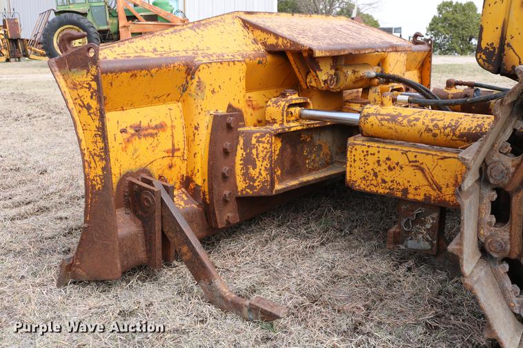 image for item DC7613 John Deere 450D dozer