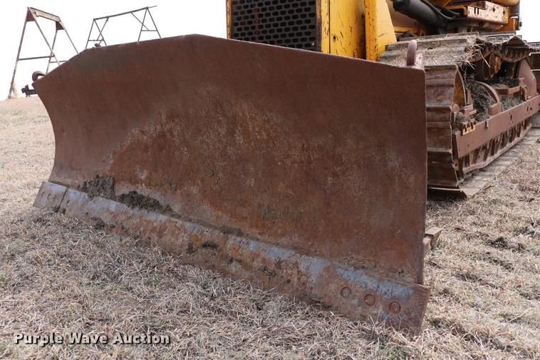 image for item DC7613 John Deere 450D dozer