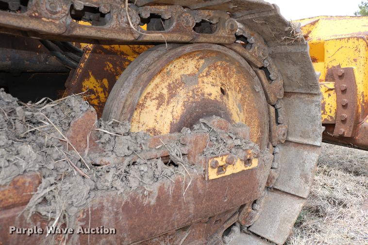 image for item DC7613 John Deere 450D dozer