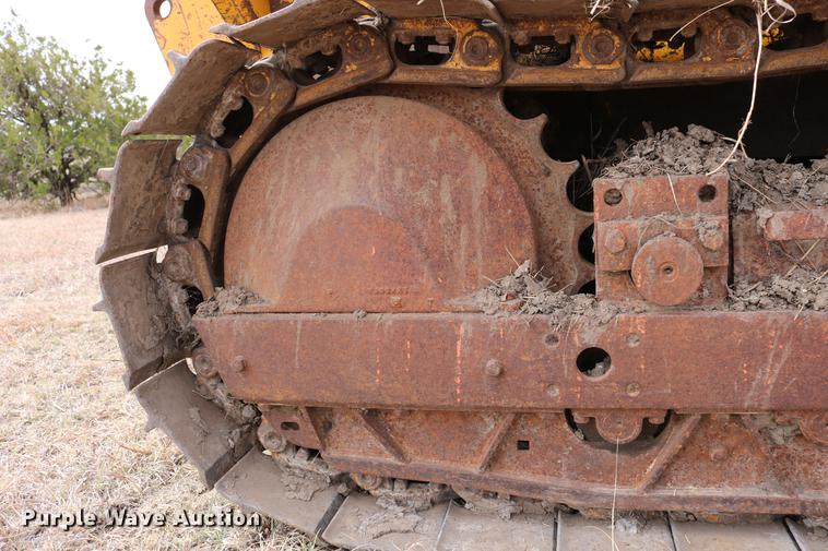 image for item DC7613 John Deere 450D dozer