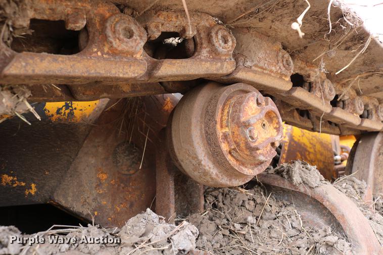 image for item DC7613 John Deere 450D dozer