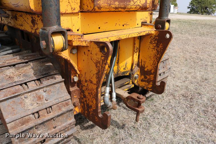image for item DC7613 John Deere 450D dozer