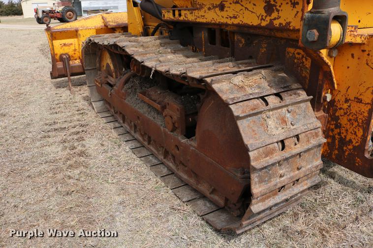 image for item DC7613 John Deere 450D dozer