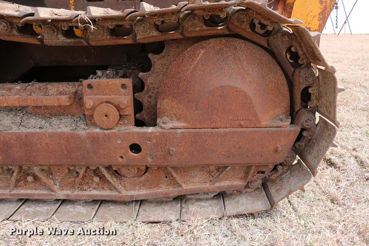 image for item DC7613 John Deere 450D dozer