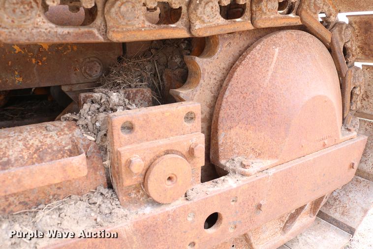 image for item DC7613 John Deere 450D dozer