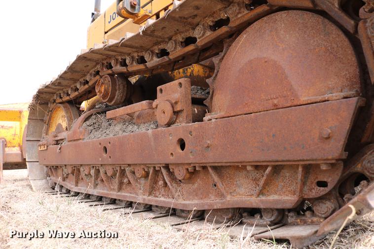 image for item DC7613 John Deere 450D dozer