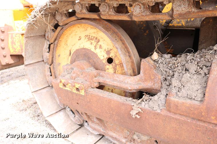 image for item DC7613 John Deere 450D dozer