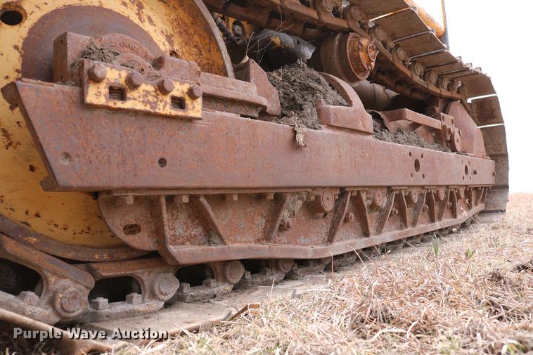 image for item DC7613 John Deere 450D dozer