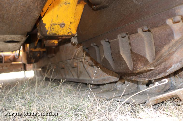 image for item DC7613 John Deere 450D dozer