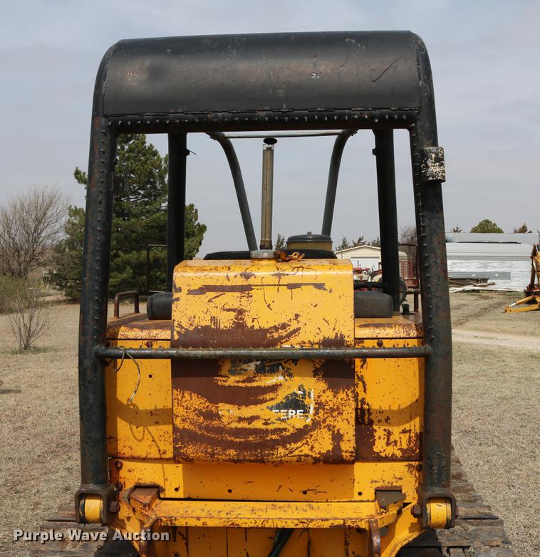 image for item DC7613 John Deere 450D dozer