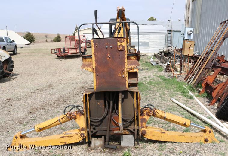 image for item DC7613 John Deere 450D dozer