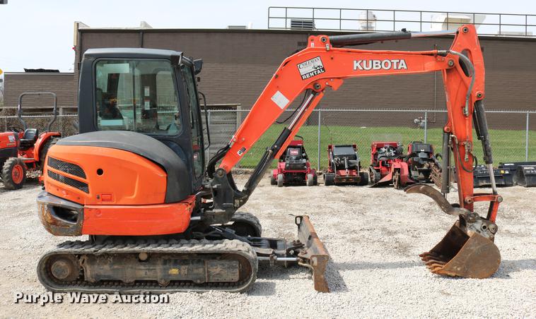 image for item DC7633 2013 Kubota KX040-4 mini excavator