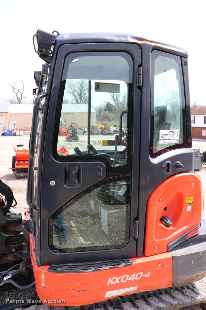 image for item DC7633 2013 Kubota KX040-4 mini excavator