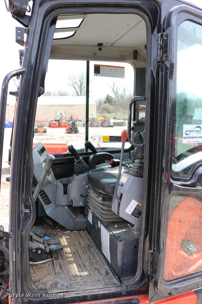 image for item DC7633 2013 Kubota KX040-4 mini excavator