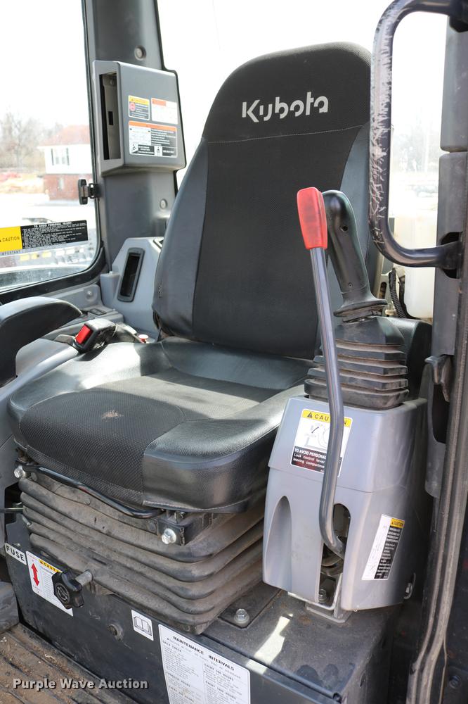 image for item DC7633 2013 Kubota KX040-4 mini excavator