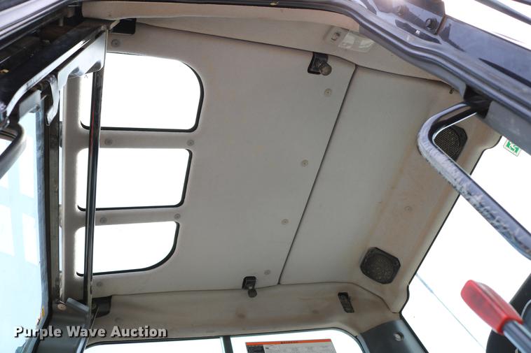 image for item DC7633 2013 Kubota KX040-4 mini excavator