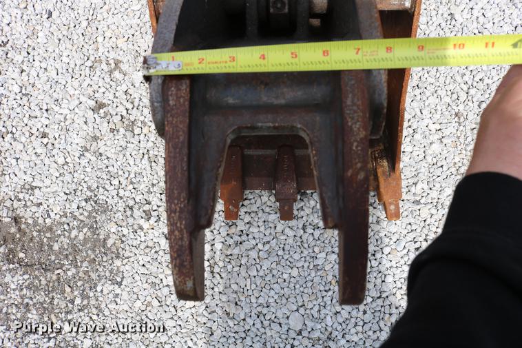 image for item DC7633 2013 Kubota KX040-4 mini excavator