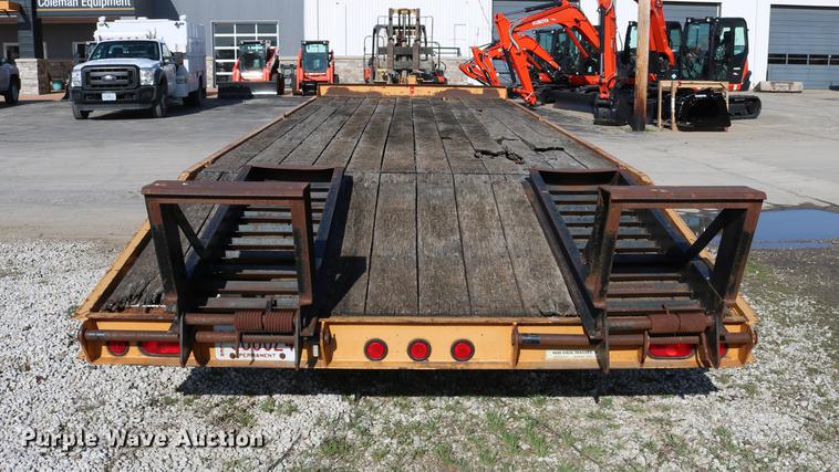 image for item DC7637 2000 Redi Haul equipment trailer