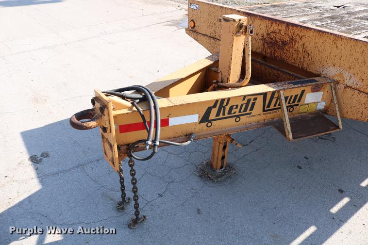 image for item DC7637 2000 Redi Haul equipment trailer
