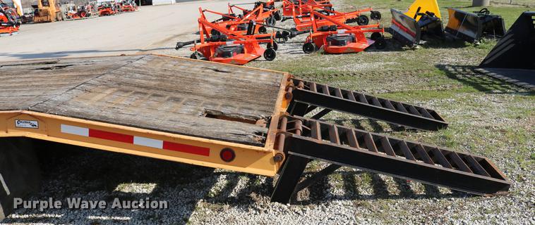 image for item DC7637 2000 Redi Haul equipment trailer