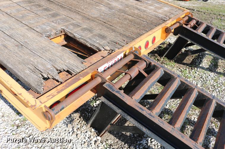 image for item DC7637 2000 Redi Haul equipment trailer