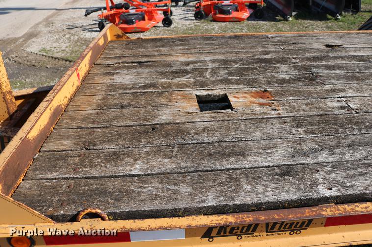 image for item DC7637 2000 Redi Haul equipment trailer