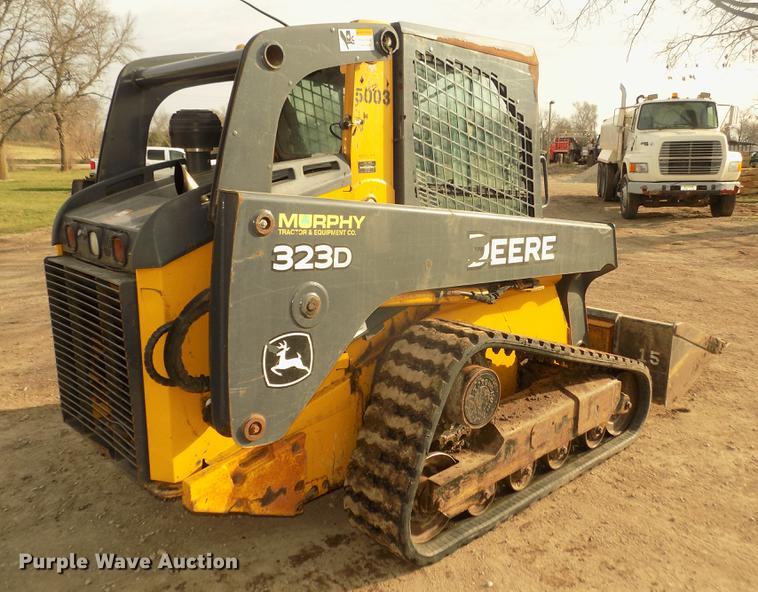 image for item DD2784 2012 John Deere 323DT skid steer
