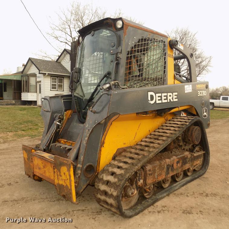 image for item DD2784 2012 John Deere 323DT skid steer