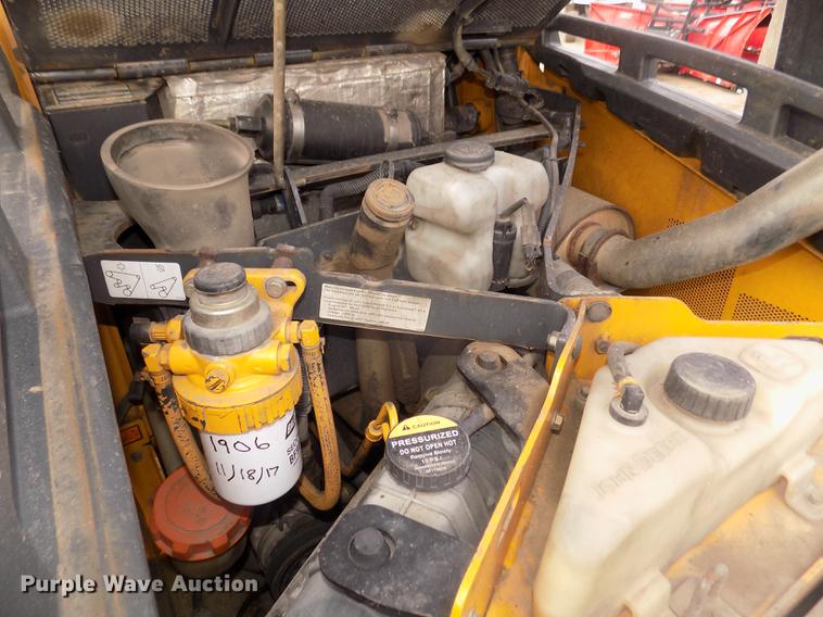 image for item DD2784 2012 John Deere 323DT skid steer