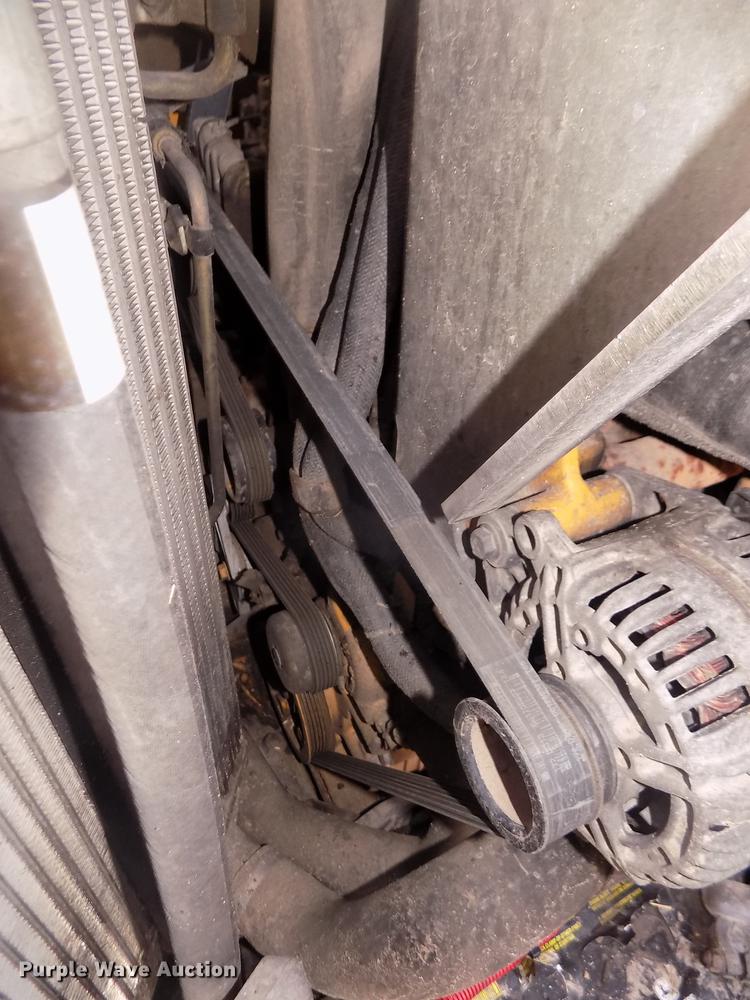 image for item DD2784 2012 John Deere 323DT skid steer