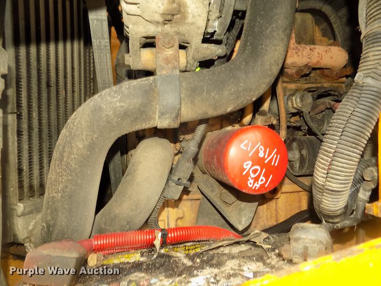 image for item DD2784 2012 John Deere 323DT skid steer