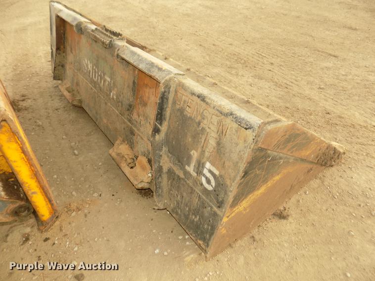 image for item DD2784 2012 John Deere 323DT skid steer