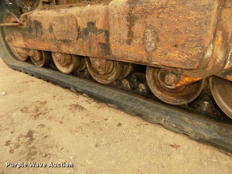 image for item DD2784 2012 John Deere 323DT skid steer