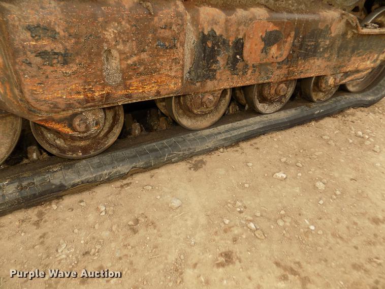 image for item DD2784 2012 John Deere 323DT skid steer