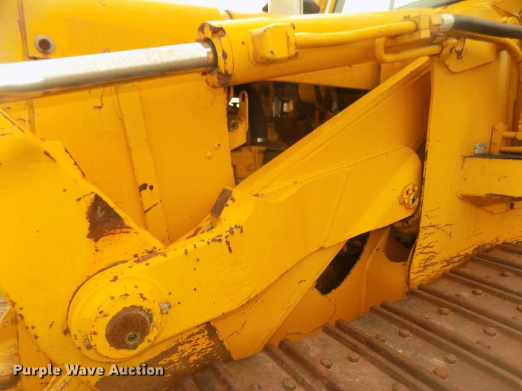 image for item DD2790 1984 John Deere 755A track loader