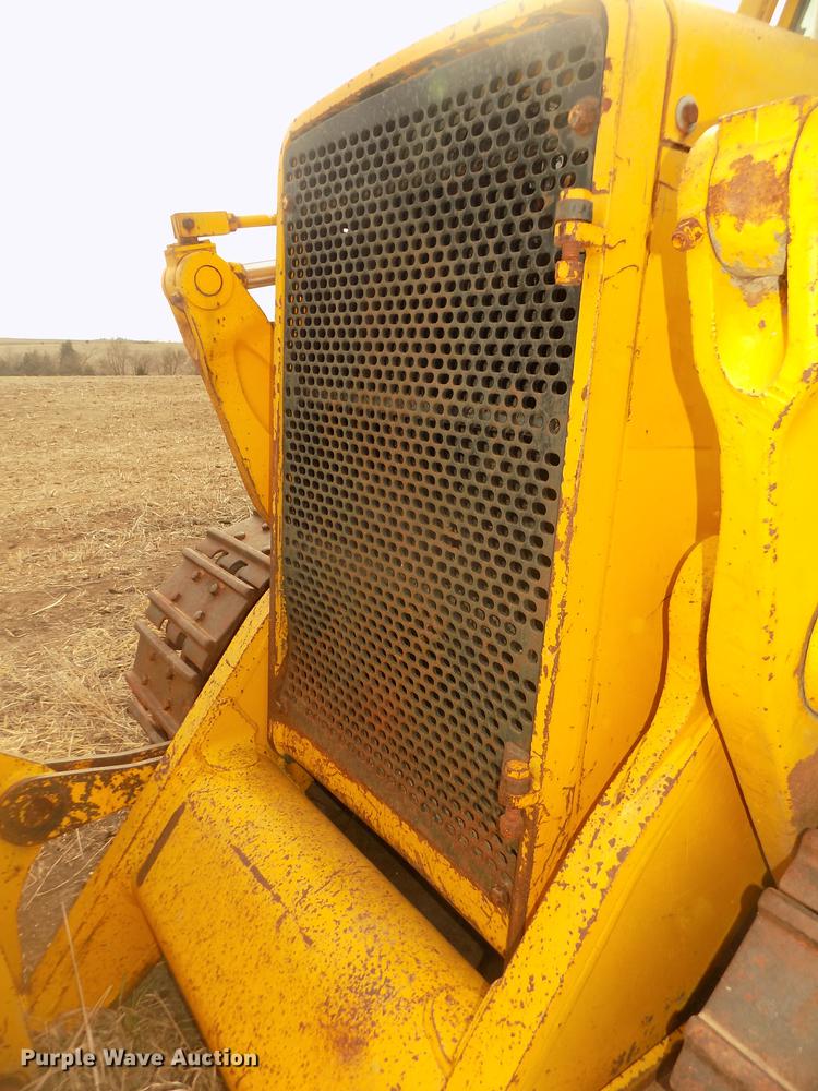 image for item DD2790 1984 John Deere 755A track loader