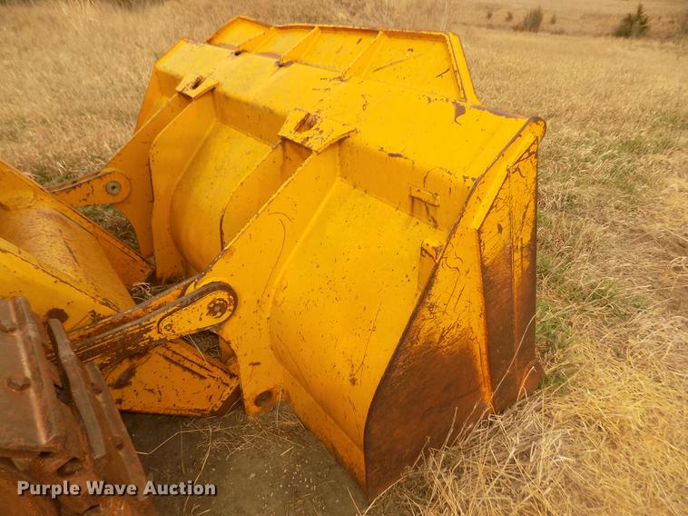 image for item DD2790 1984 John Deere 755A track loader