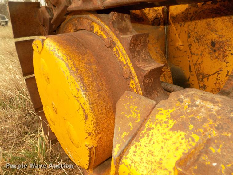 image for item DD2790 1984 John Deere 755A track loader