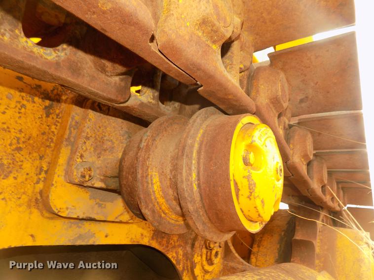 image for item DD2790 1984 John Deere 755A track loader