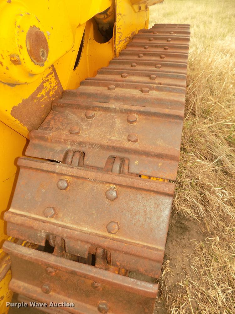 image for item DD2790 1984 John Deere 755A track loader