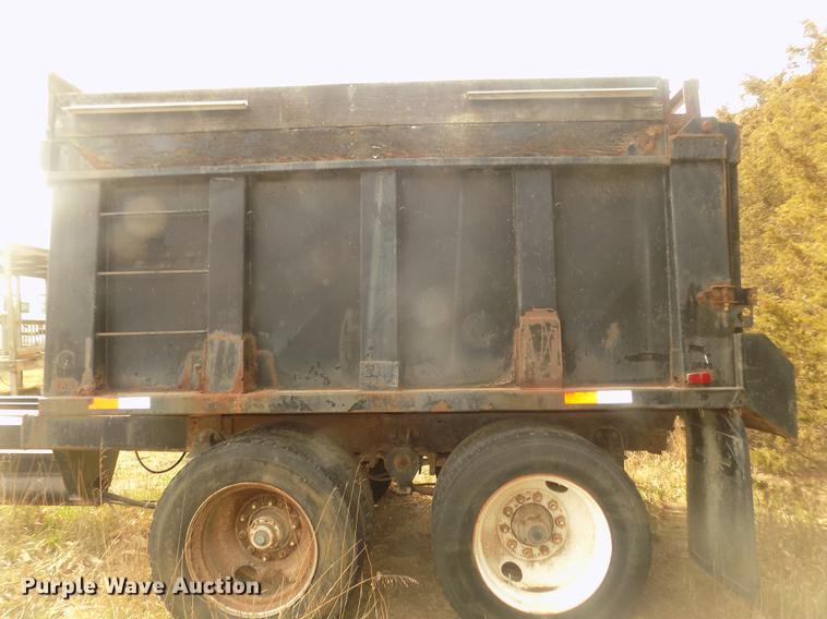 image for item DD2791 1981 end dump pup trailer