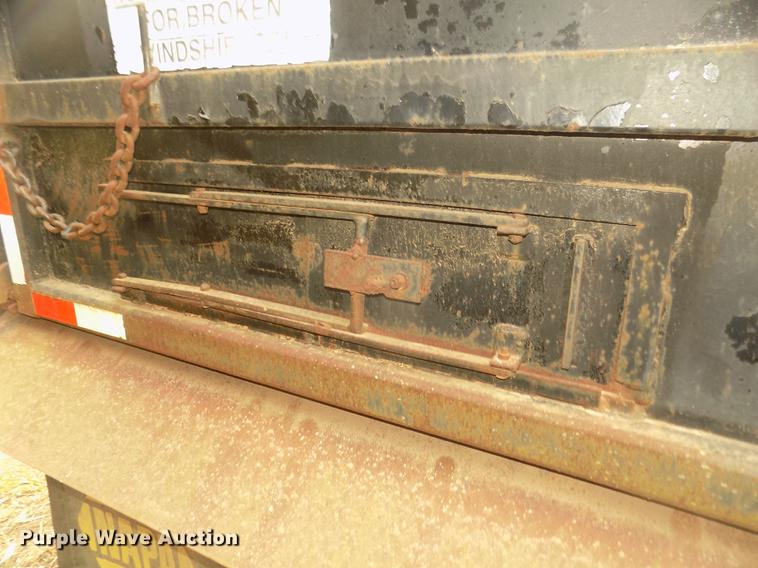 image for item DD2791 1981 end dump pup trailer