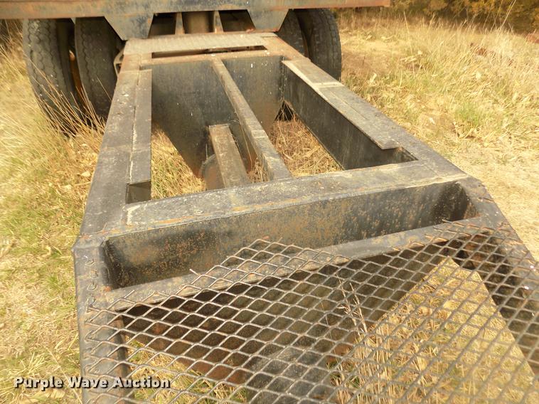 image for item DD2791 1981 end dump pup trailer